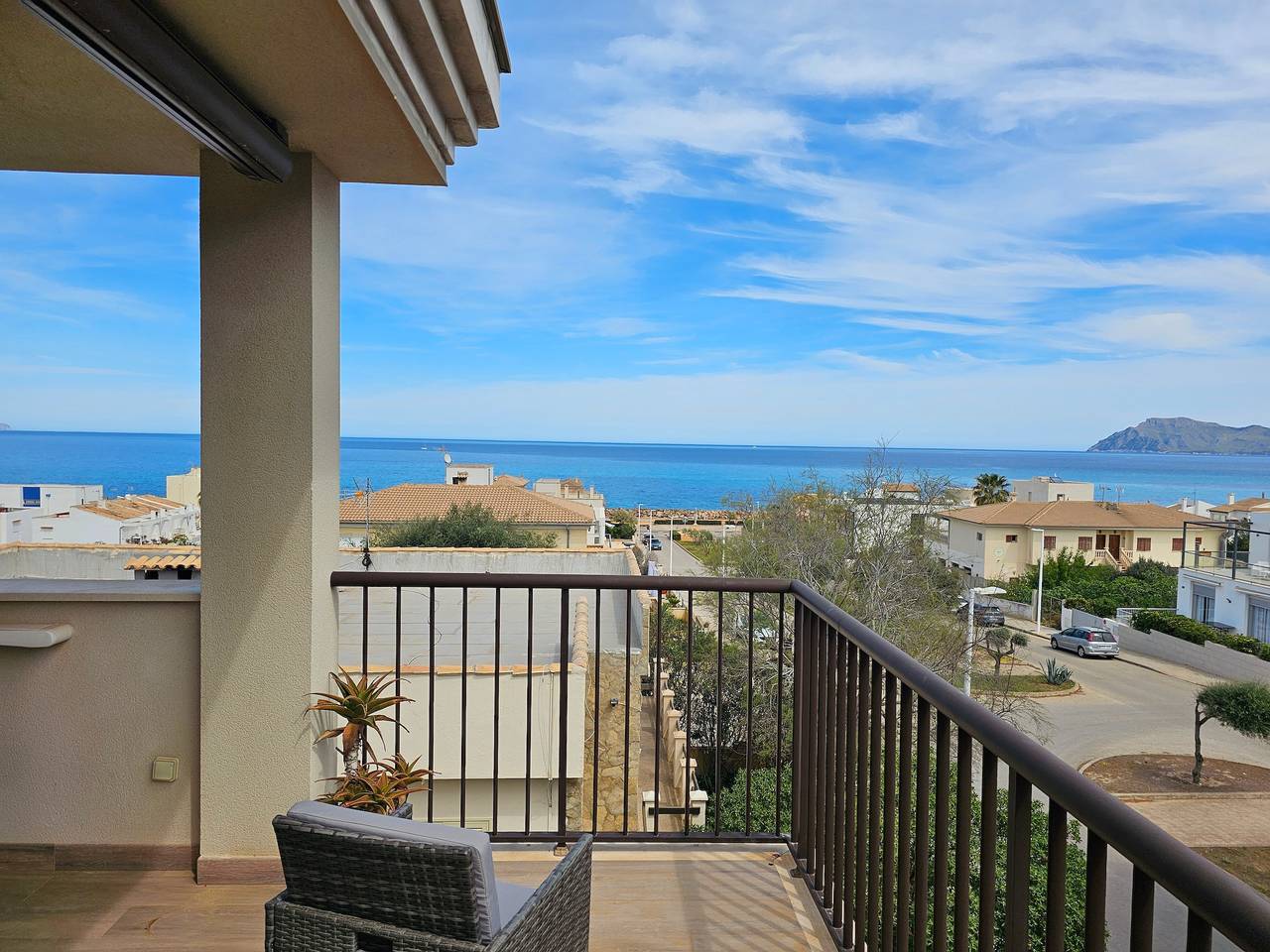 Villa 'Sa Nineta' mit herrlichem Meerblick, privatem Pool, Terrasse, Garten, Wlan und Klimaanlage in Playa Son Serra de Marina, Santa Margalida