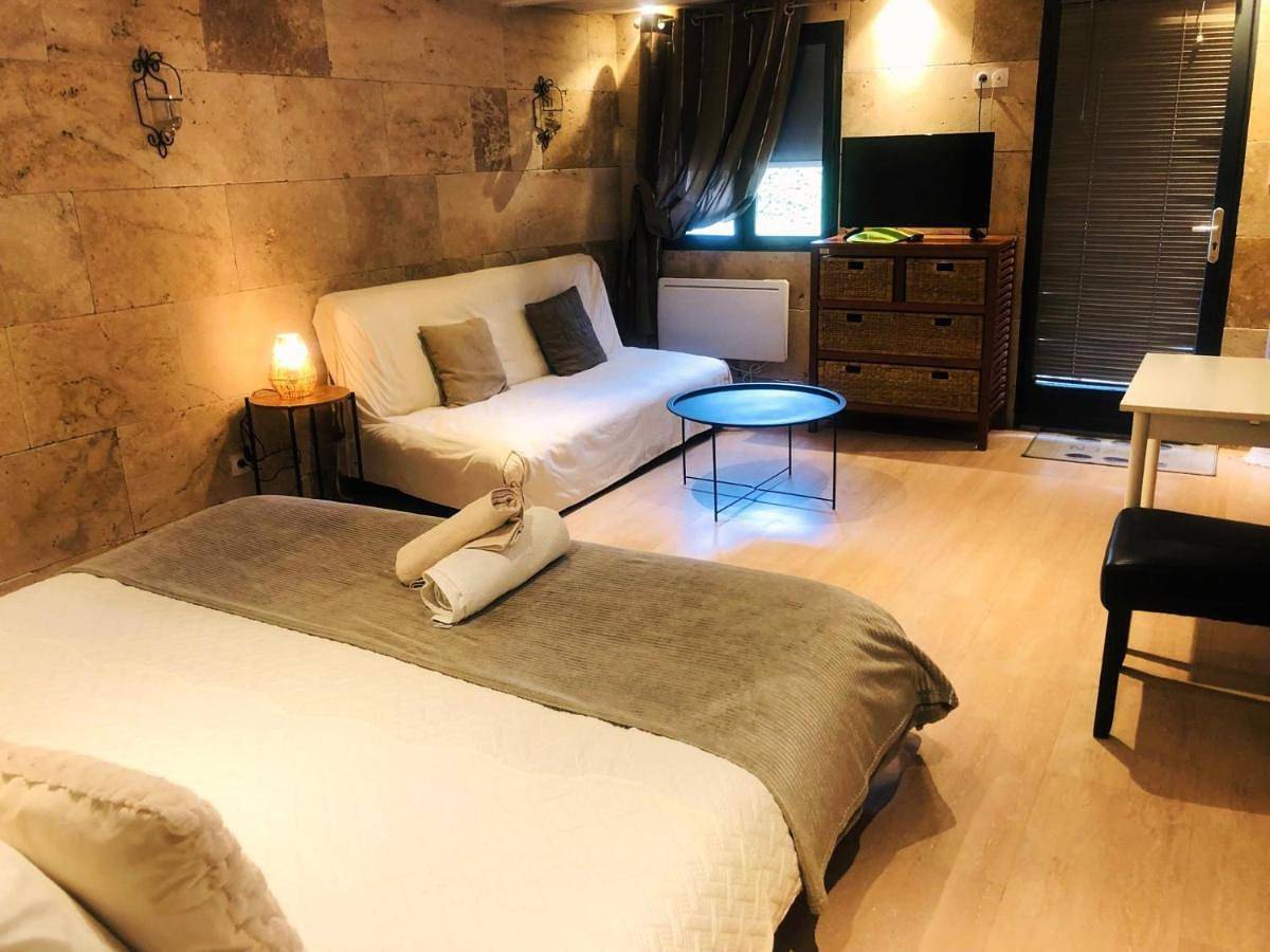 Standard Double Room in Chenôve, Région de Dijon