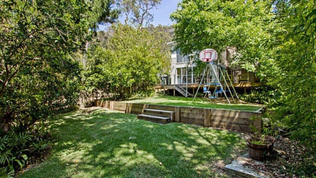 Luxury Abode by Holidayco. in Pearl Beach, New South Wales