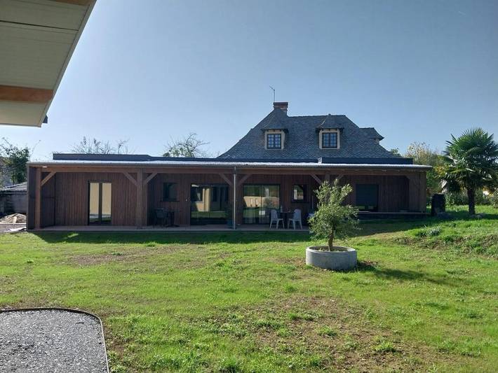 Hôtel pour 3 personnes, avec piscine et terrasse ainsi que jardin et jacuzzi à Saint-Étienne-de-Maurs - 3