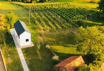 Gîte pour 3 personnes, avec jardin et vue dans Ormož