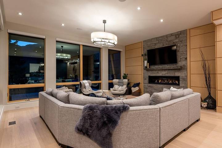 Chalet for 10 people, with garden in Whistler