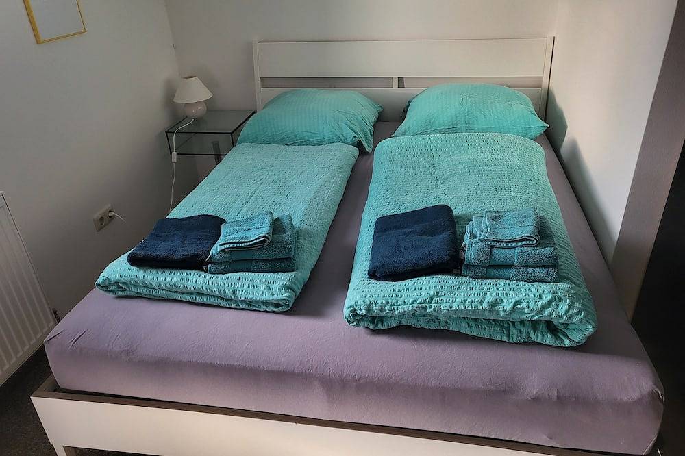 Wohnen am Golfplatz in sehr ruhiger Lage. in Haarbach, Ostbayern