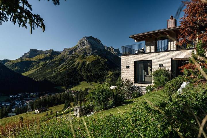 Ferienhaus für 14 Personen, mit Ausblick und Pool sowie Sauna und Garten in Lech am Arlberg - 2
