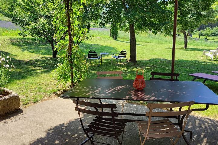 Ferienhaus für 4 Personen, mit Whirlpool und Garten in Apt