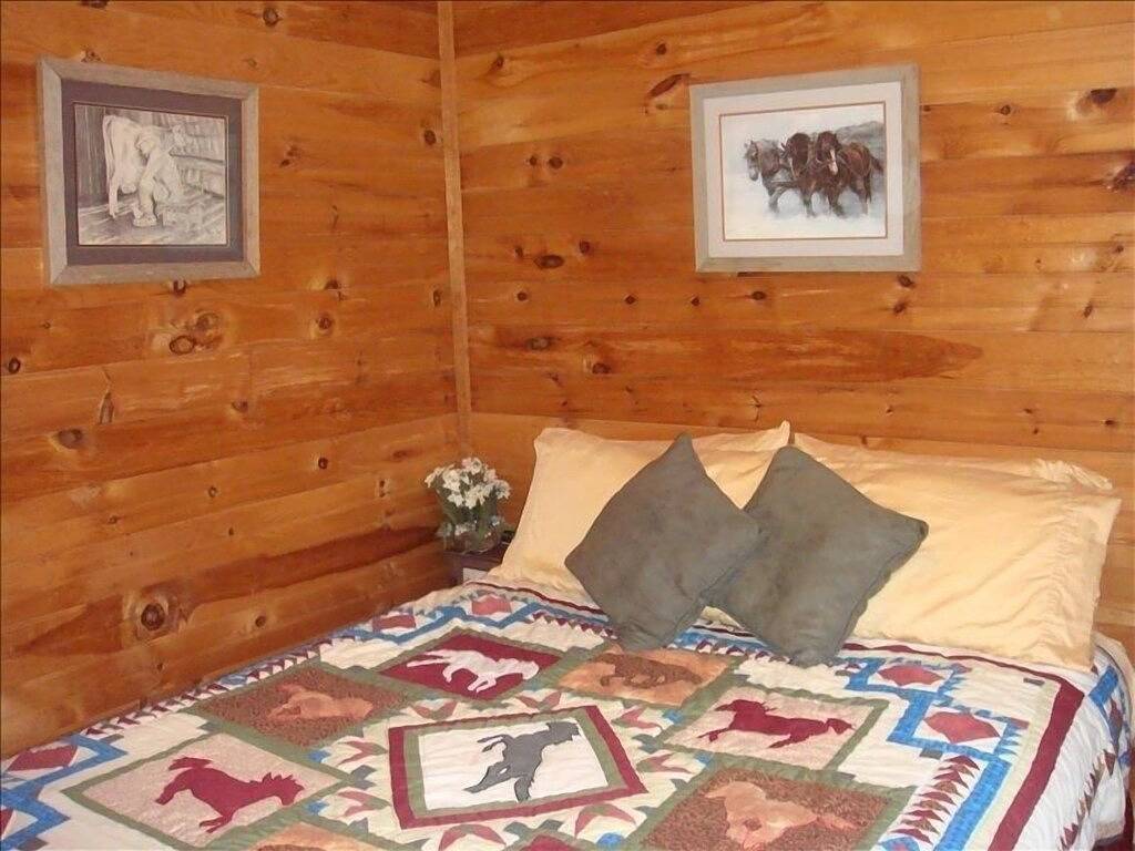 Ruhig und friedlich. Bleiben Sie eine Woche und erhalten Sie die 7. Nacht gratis! Gratis Wifi in Tuckaleechee, Blount County