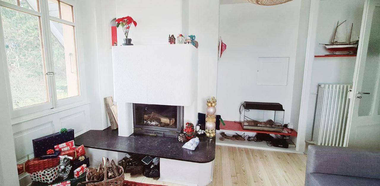 Ganze Wohnung, Four-Bedroom Apartment with Lake View in Montreux, Genfer See