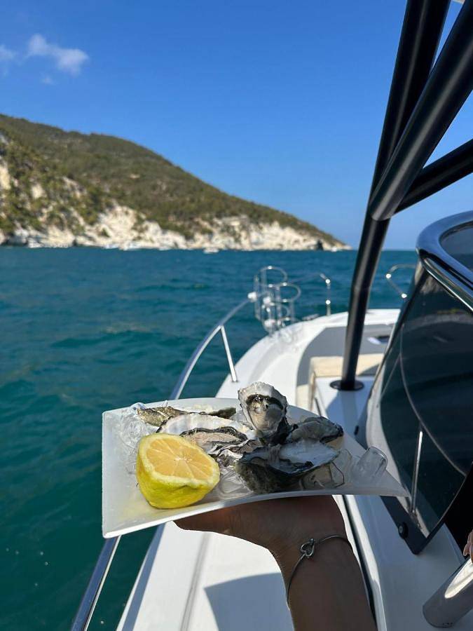 Boot für 3 Personen, mit Ausblick in Italien