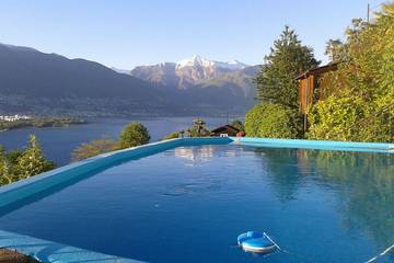 Ferienwohnung für 2 Personen, mit Garten und Pool in Gambarogno