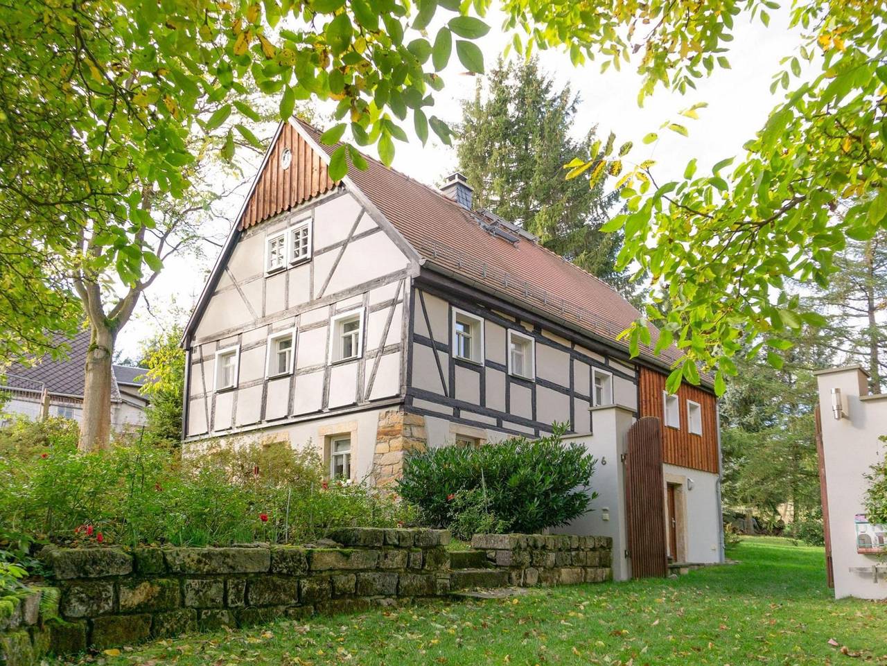 Ferienhaus Unter den Eschen - Ferienhaus, Dusche, Wc, 4 oder mehr Schlafräume in Pretzschendorf, Klingenberg