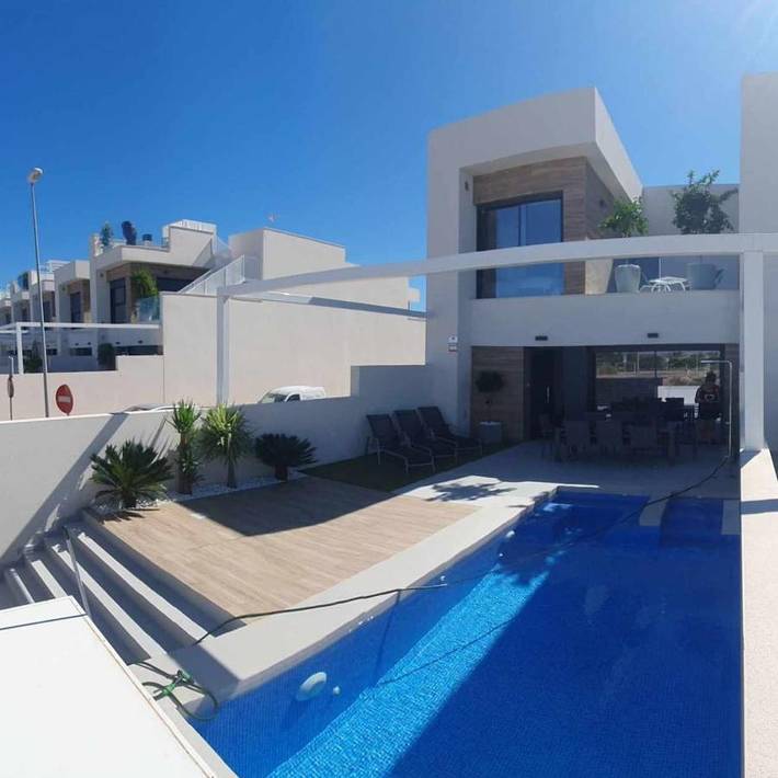 Villa für 8 Personen, mit Pool und Ausblick sowie Garten, mit Haustier - 1