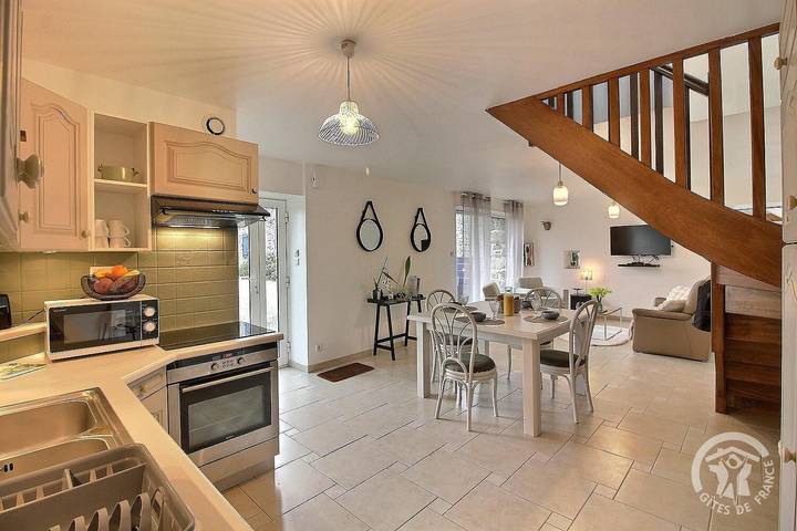 Gîte pour 4 personnes, avec Terrasse ainsi que Jardin et Vue à Jugon-les-Lacs - 4