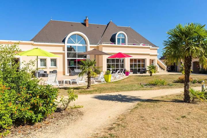 Villa pour 8 personnes, avec piscine ainsi que sauna et terrasse, animaux acceptés en Indre-et-Loire - 2