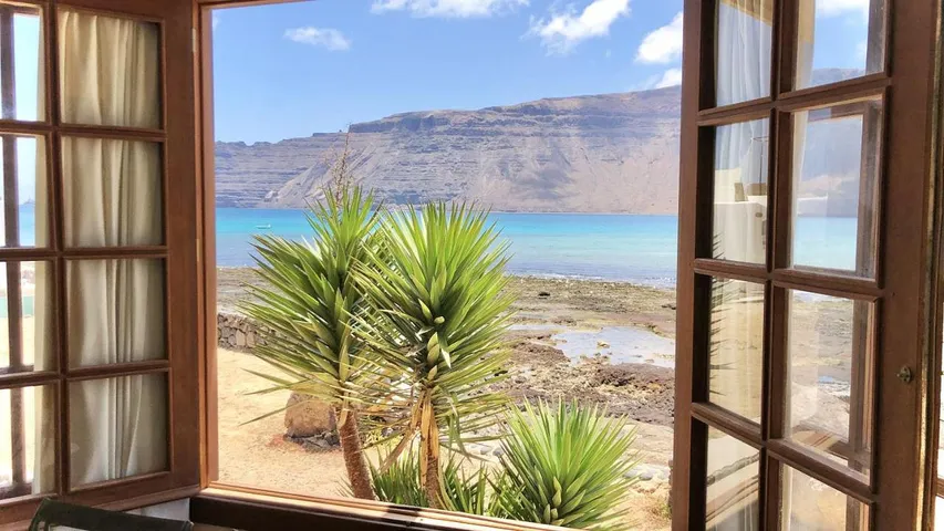 Casa de vacaciones para 6 personas, con vistas además de terraza y jardín - 1