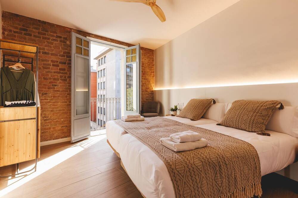 Entire apartment, Marquès de Camps - Holiday Apartment Rental Girona | Bravissimo in Girona, Gironès