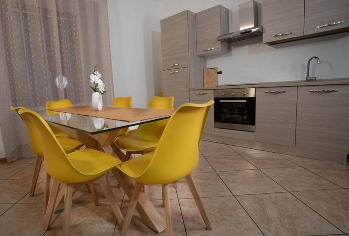 Gîte pour 7 personnes, avec vue et terrasse, animaux acceptés à Tirano - 4