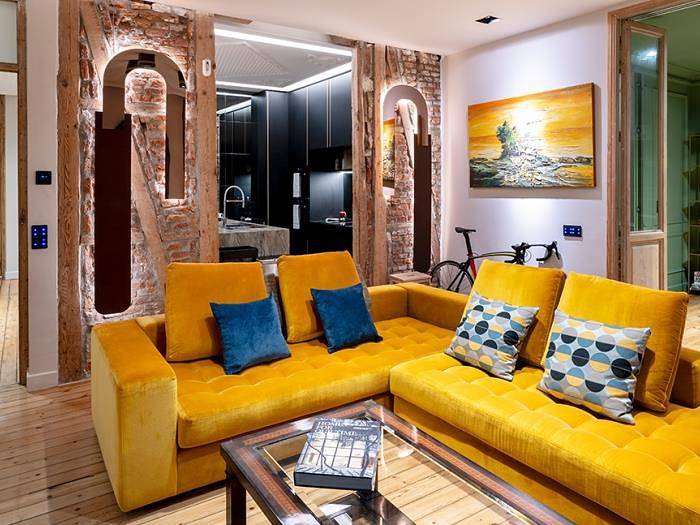 Entire vacation apartment, Colegiata Apartment in Centro (Madrid), Madrid