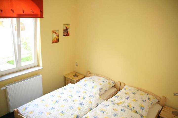 Ganze Wohnung, Geräumige Ferienwohnung mit Terrasse 300m bis zum Strand in Kühlungsborn Weststrand, Kühlungsborn
