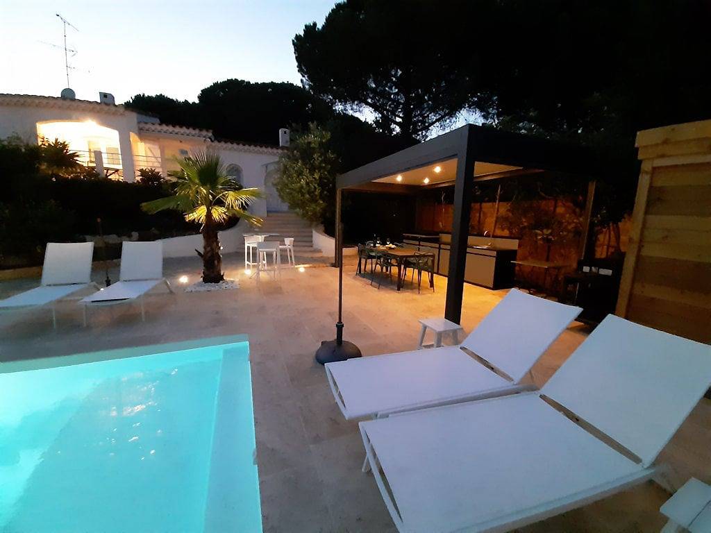 Chambre d'hôtes Villa Rasoa - Nosy Be in Cap d'Agde, Agde