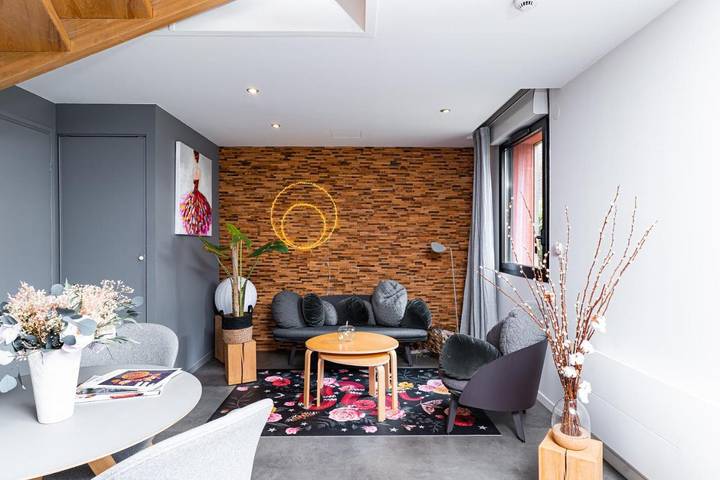 Hôtel pour 3 personnes, avec Terrasse et Jardin ainsi que Piscine et Vue