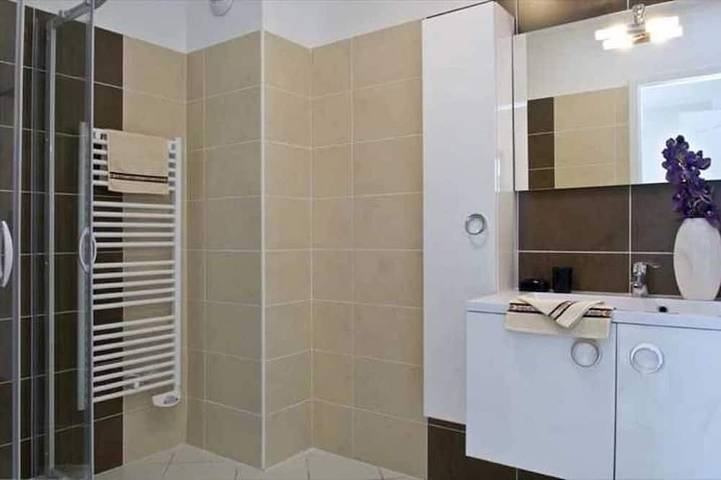 Entire apartment, Zecamping 3 étoiles animé pataugeoire pet friendly locatif Tv Lv clim in Chorges, Écrins National Park