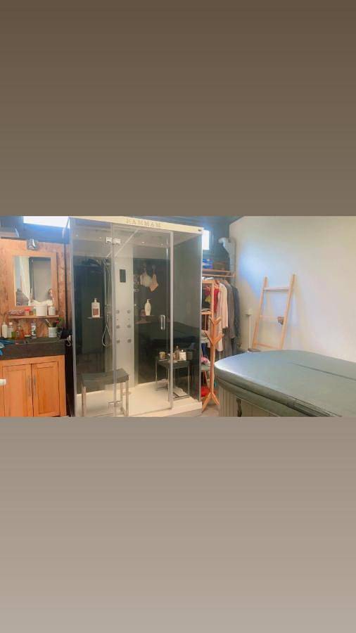Double Room with Private Bathroom in La Rochelle, Région de La Rochelle