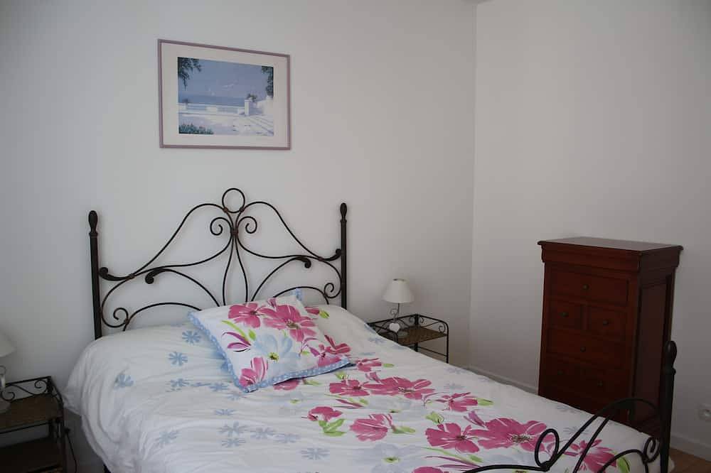 Appartement entier, Gîte du canal du moulin, en plein cœur du village d'Arudy en Vallée d'Ossau in Arudy, Béarn