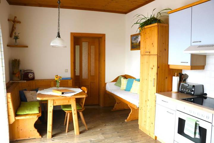 Ganze Wohnung, Urlaub am Bauernhof Familie Haunschmid - Ferienwohnung Ötscherblick (60 qm) mit eigenem Eingang in Ardagger, Mostviertel