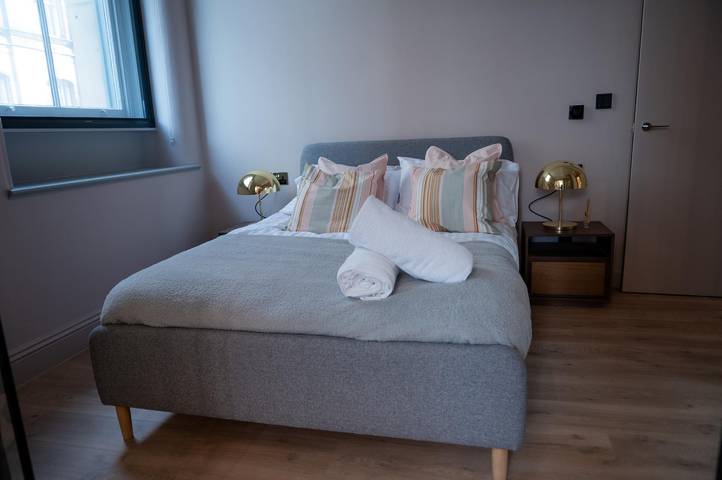 Vacation apartment for 4 people, kid friendly in Manchester