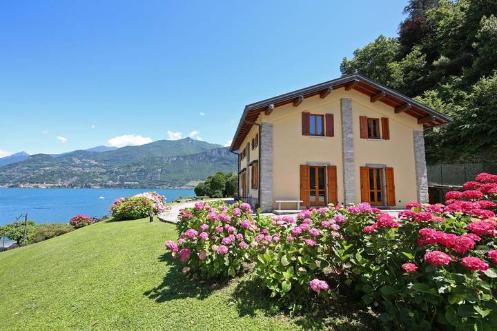 Villa for 8 people, with Garden and View in Bellagio
