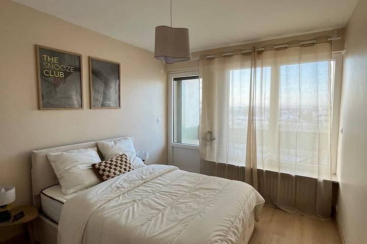 Appartement entier, Unlock - Appartement rénové avec ascenseur et balcon, parking gratuit in Thionville, Moselle