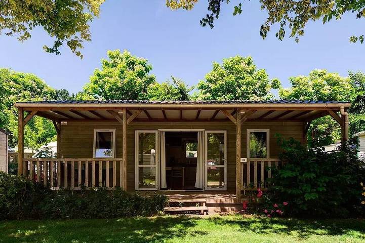 Maison pour 7 personnes, avec piscine et terrasse, animaux acceptés à Coulon