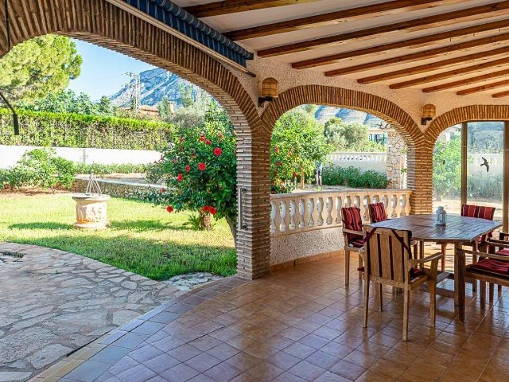 Villa 'Anina' vicino al mare con piscina e Wi-Fi in Montgo, Dénia