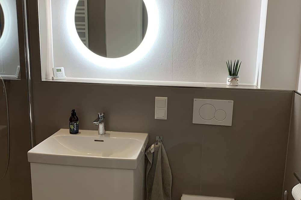 Ganze Wohnung, Ruhiges Apartment am Waldrand für zwei in Stephanshausen, Geisenheim