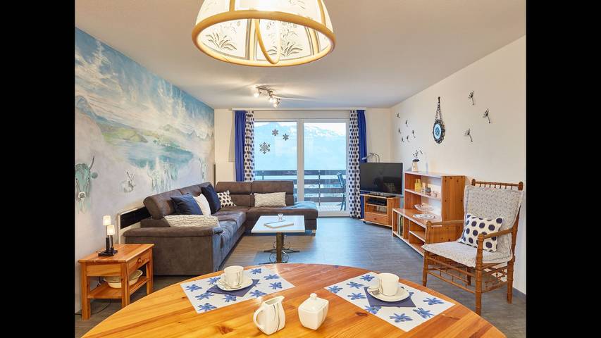 Ferienwohnung für 6 Personen, mit Balkon/Terrasse und Garten sowie Ausblick und Seeblick in Nidwalden