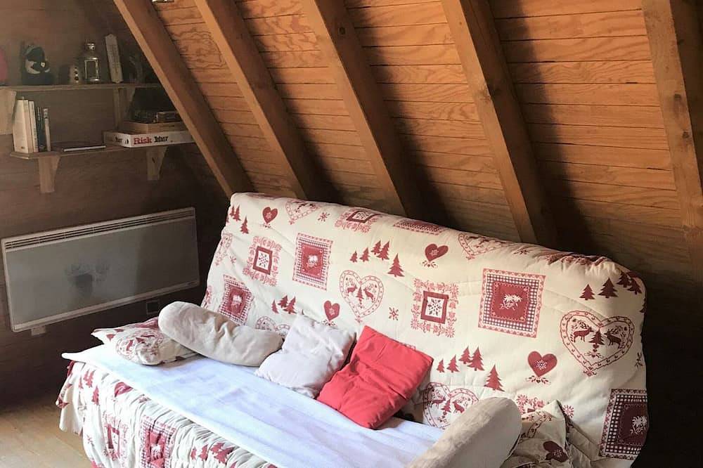 \"Charming Chalet with Mountain Views, 5 Min Walk to Slopes - Le Jardin Alpin\" in La Joue du Loup, Le Dévoluy
