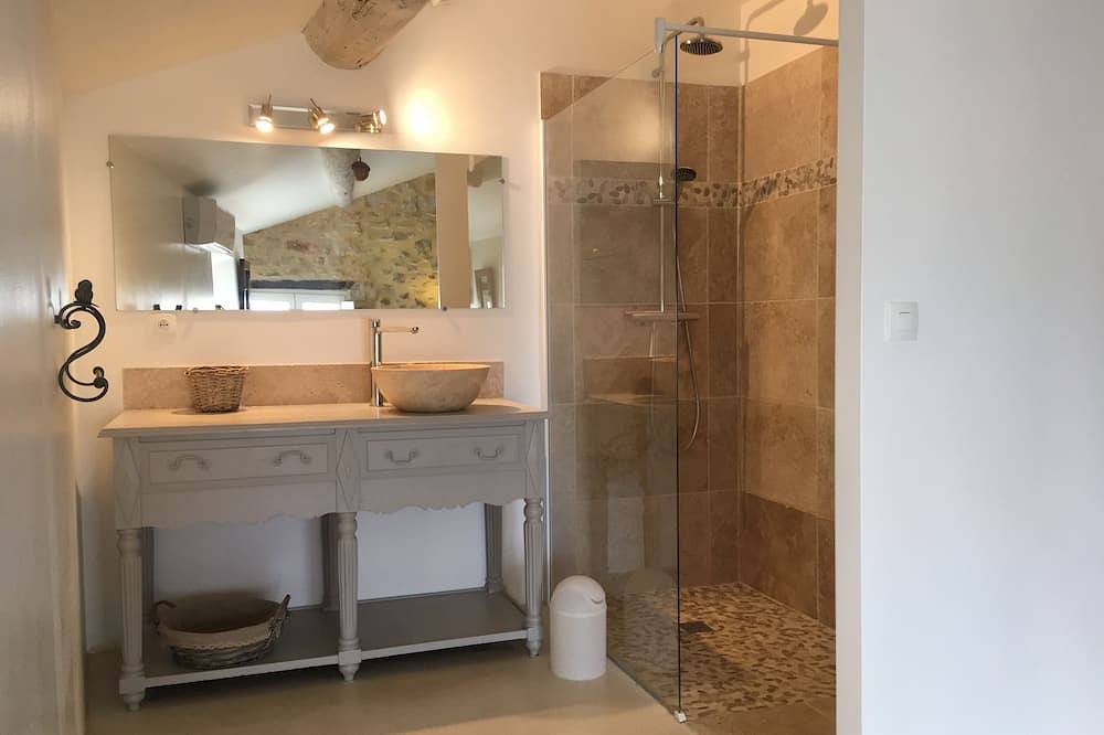 Le bon Louis, mas en campagne piscine privée entre Vaison la romaine et Grignan in Richerenches, Enclave de Valreas