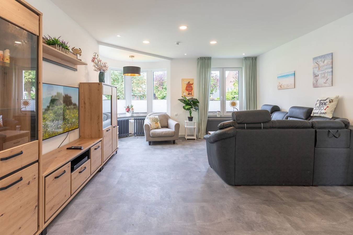 Ferienhaus "Dat witte Hus am Friedrichberg" in Husum für bis zu 12 Personen in Husum, North Friesland