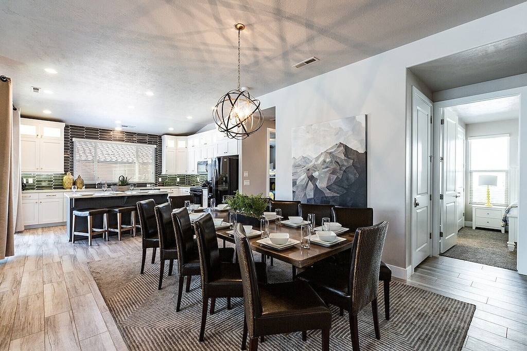 Pv 113 | Neue Wasserpark, Ping Pong,, Spiele, Schöne Bergsichten Und Mehr in Santa Clara (UT), Zion Nationalpark