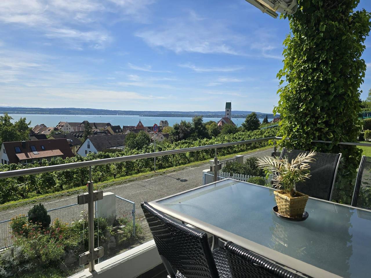 Ganze Ferienwohnung, Ferienwohnung "Wohnung B mit Balkon" in Meersburg, Region Bodensee-Oberschwaben