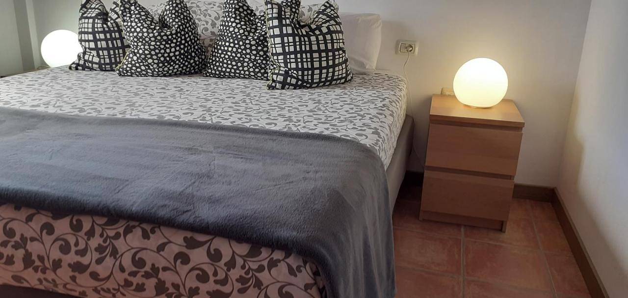 Apartamento entero, Penthouse Apartment in La Caleta (El Hierro), Valverde