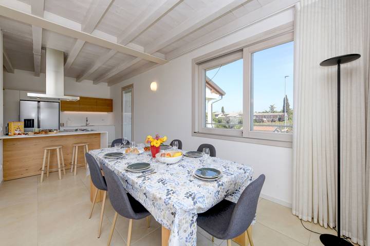 Ferienwohnung für 5 Personen, mit Terrasse und Seeblick