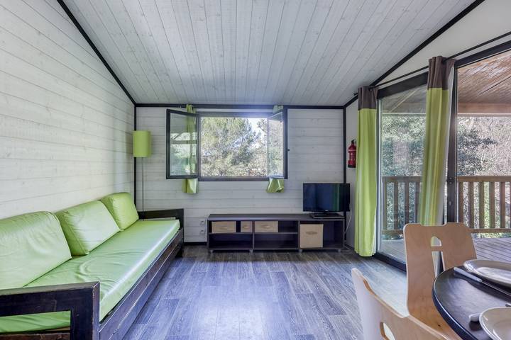 Location de vacances pour 6 personnes, avec piscine et terrasse à Solliès-Toucas - 3