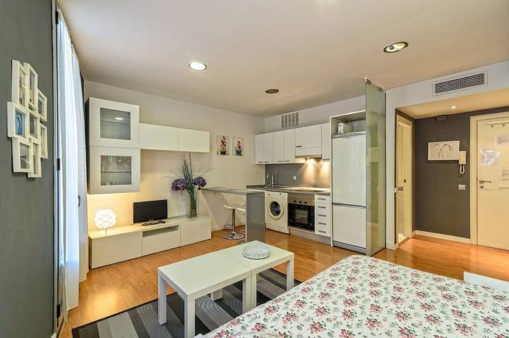 Gîte pour 2 personnes, avec balcon, animaux acceptés à Badalona - 4