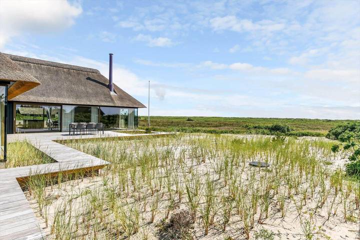 Luxus-Ferienhaus für 6 Personen, mit Terrasse und Sauna sowie Whirlpool in Dänemark an der Nordsee