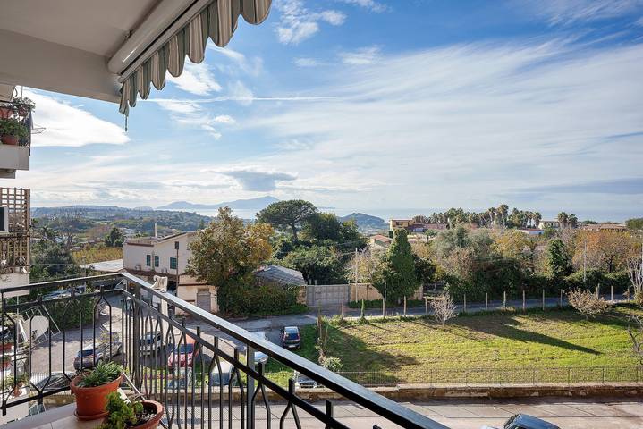 Appartamento per 4 persone, con balcone in Pozzuoli