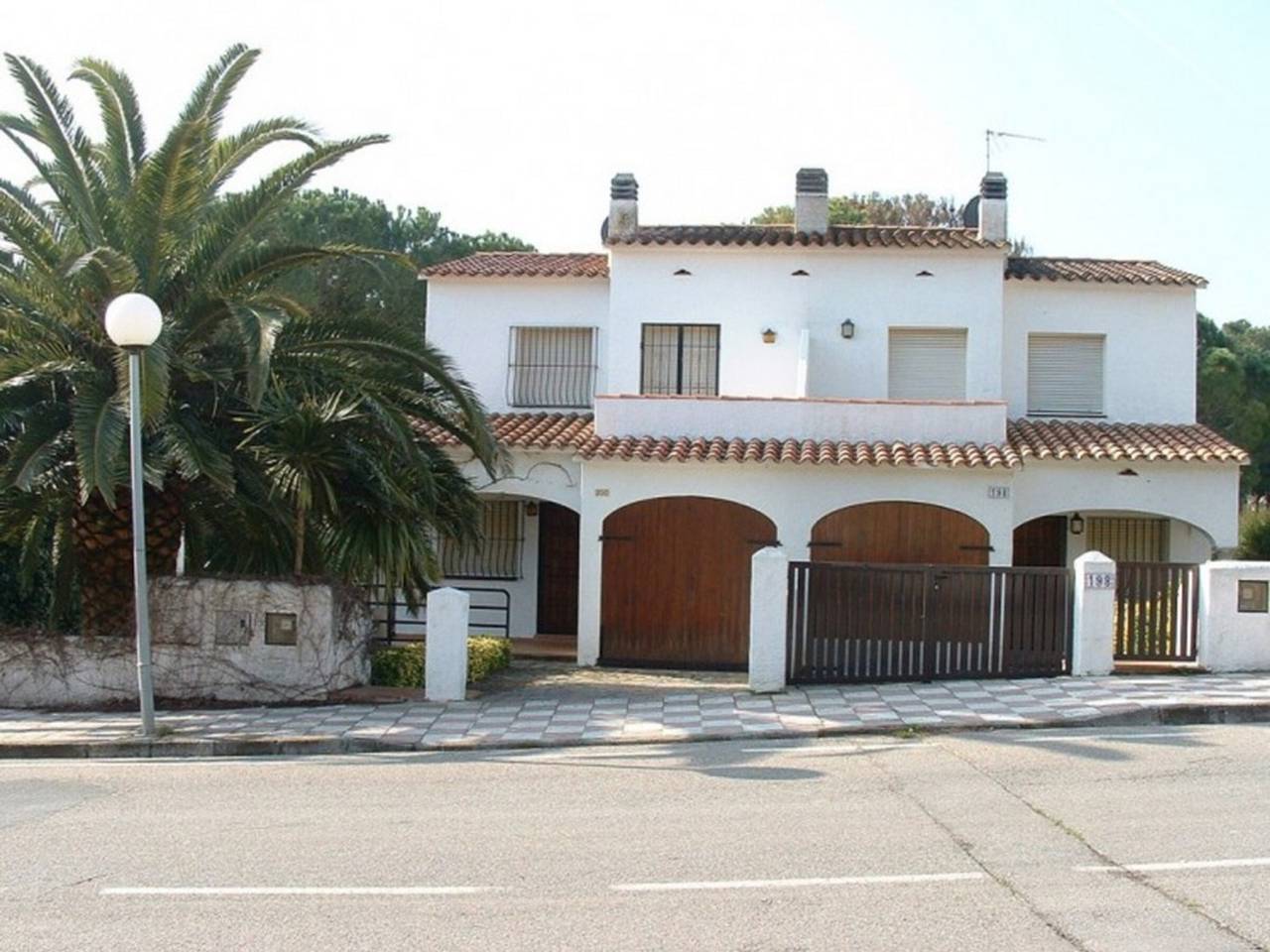 Casa acogedora para 6 pers. en L'Escala con jardín y piscina comunitaria in Platja de Montgó (Torroella de Montgrí), Torroella de Montgrí