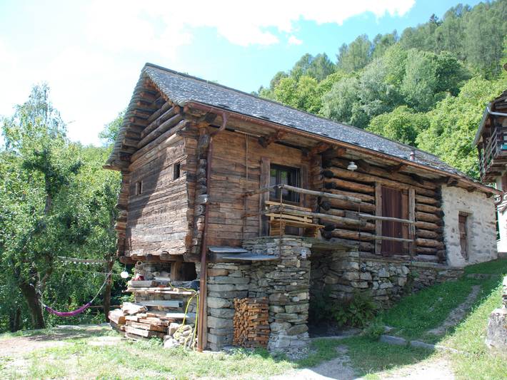 Ferienhaus für 4 Personen, mit Terrasse und Garten sowie Ausblick im Ticino