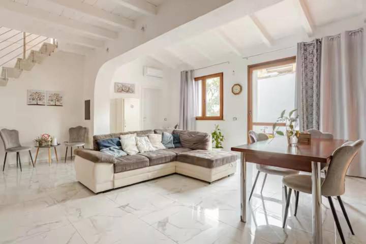Appartement de vacances pour 4 personnes, avec jardin et vue, adapté aux familles