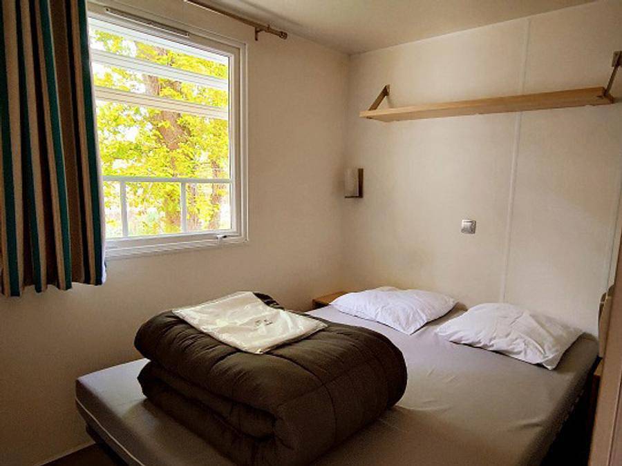 Flower Camping Les Terrasses de Dordogne - Mobilheim 6 personen - Mobilheim Premium 30 m² (3 Zimmer) halboffene Terrasse 15m² + Tv + Lv + Clim 6 Pers. in Rouffignac-Saint-Cernin-de-Reilhac, Périgord Noir